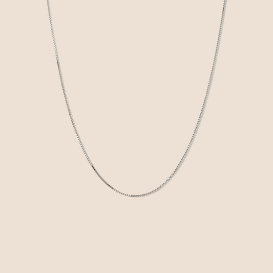 14K Gold Baby Box Chain Necklace (18 inches)